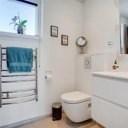 Jadara - 200m From The Sea By Interhome *